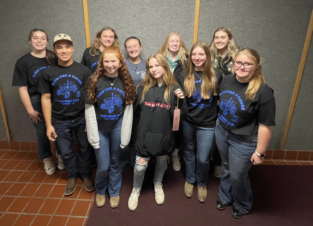 Peotone FFA took 10 students recently to the Section 10 Dairy Foods Career and Leadership Development Event. The students, who put in a lot of effort practicing and studying for this contest, ended up in 4th place! Bella Johnson placed 19th as an individual! We are so proud of the dedication of these members for this CDE. (Photo courtesy of Peotone FFA)