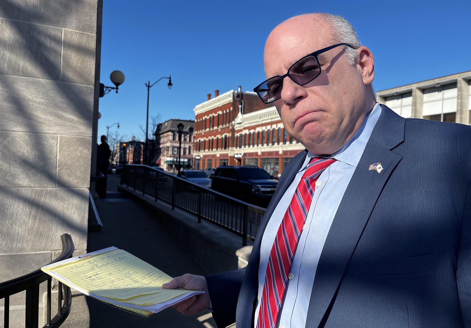 Former GOP senator, third-party governor candidate to represent himself in corruption trial