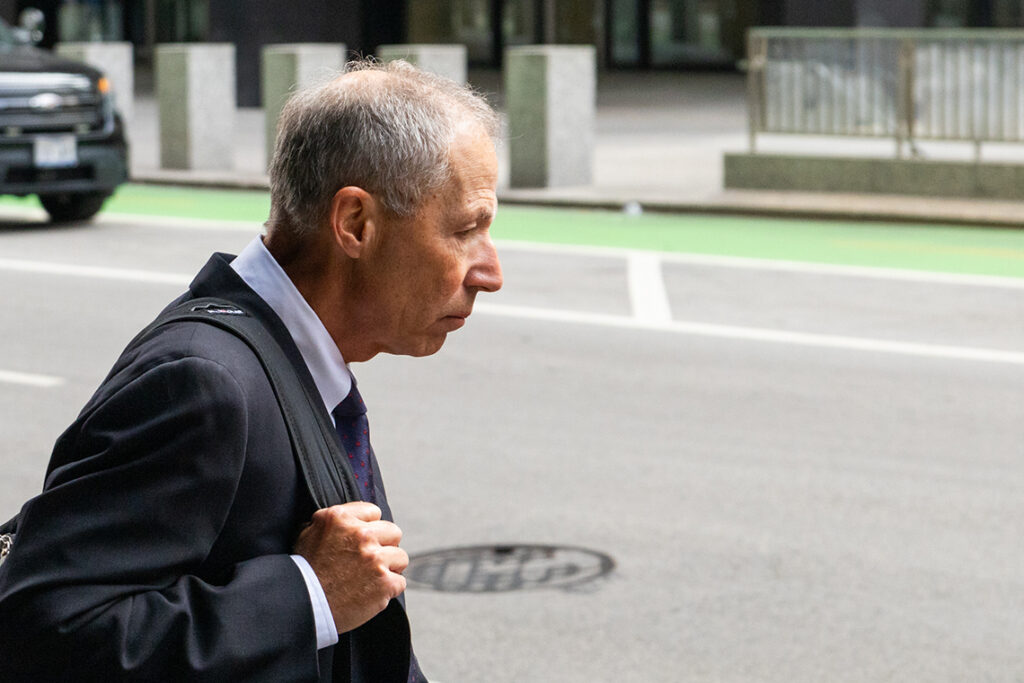 Ex-AT&amp;T Illinois head could see bribery charges dismissed under agreement with feds
