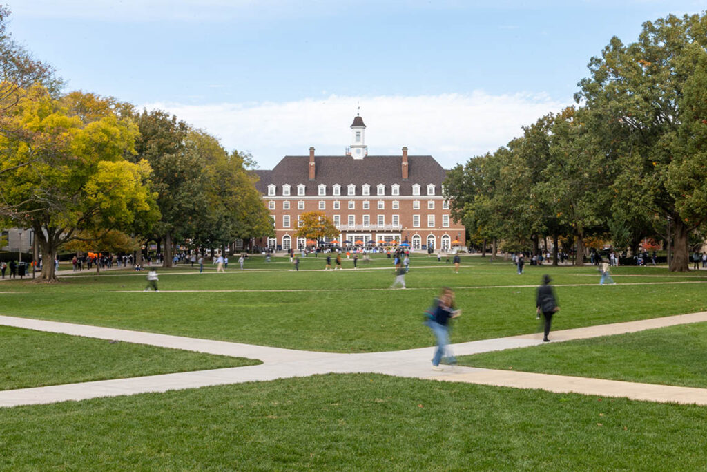 University enrollment in Illinois grows to 10-year high despite some declines