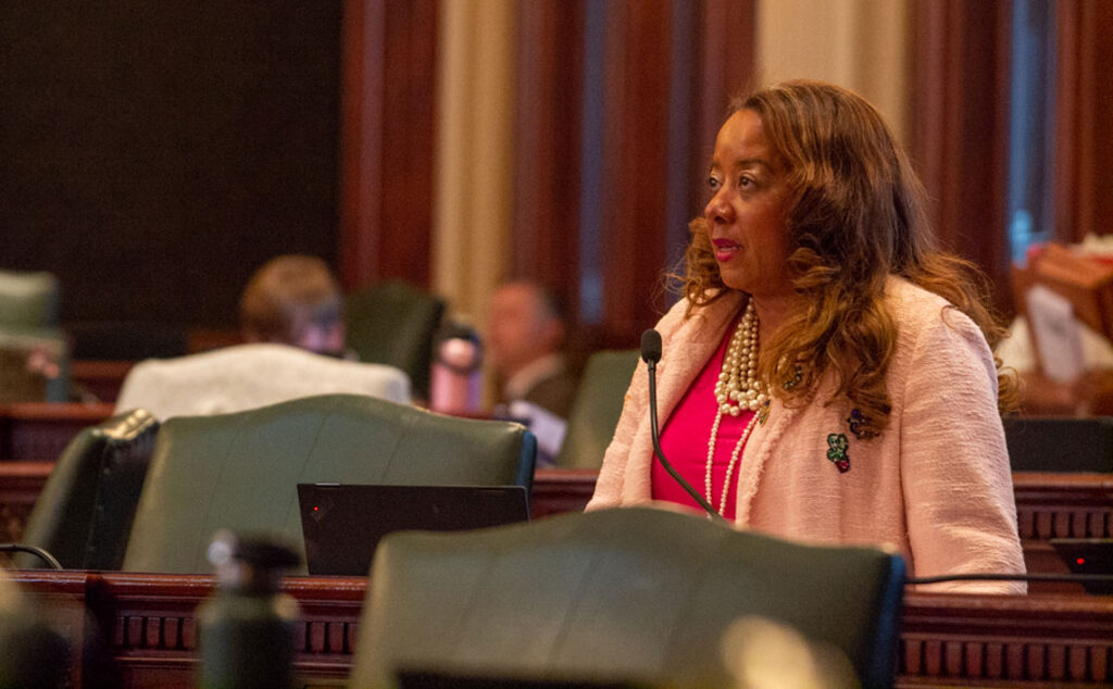 Proposed bill would require Illinois high schools to offer voter registration