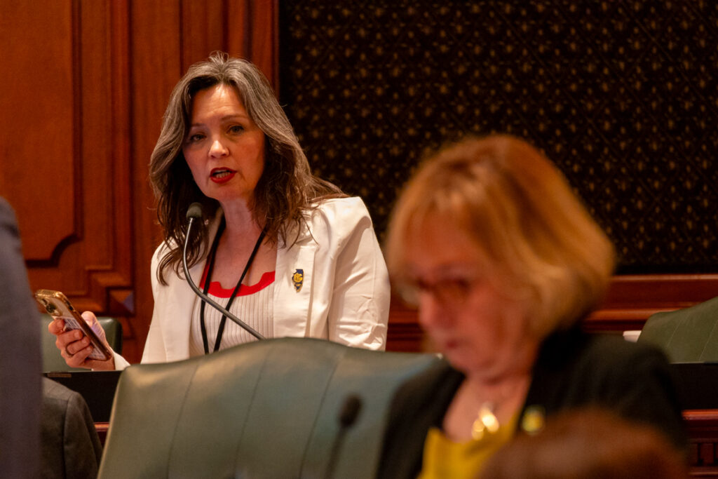 ‘Medical aid in dying’ bill moves forward in Illinois ‘Medical aid in dying’ bill moves forward in Illinois