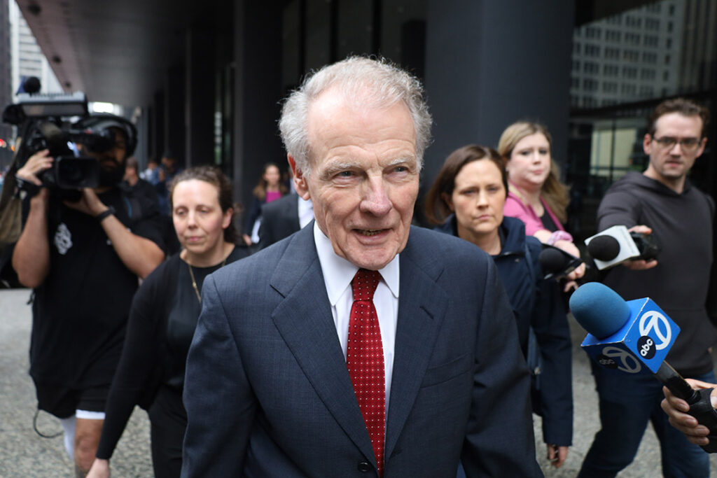 Ex-Speaker Madigan sentenced to 7 ½ years in prison for bribery, corruption Ex-Speaker Madigan sentenced to 7 ½ years in prison for bribery, corruption