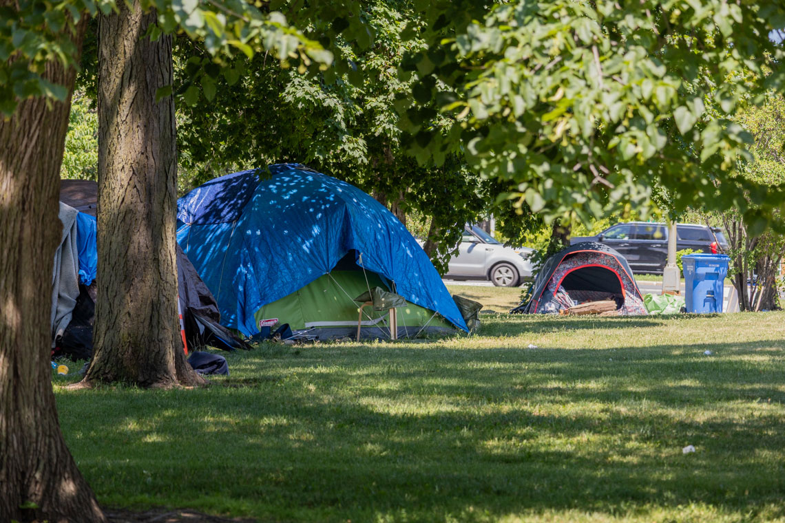 Housing funding cut in Illinois budget as homelessness increases