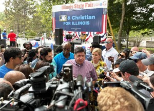 Pritzker signs law expanding lawsuit protections for Illinois news media