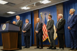 Former military leaders decry National Guard deployment in Illinois