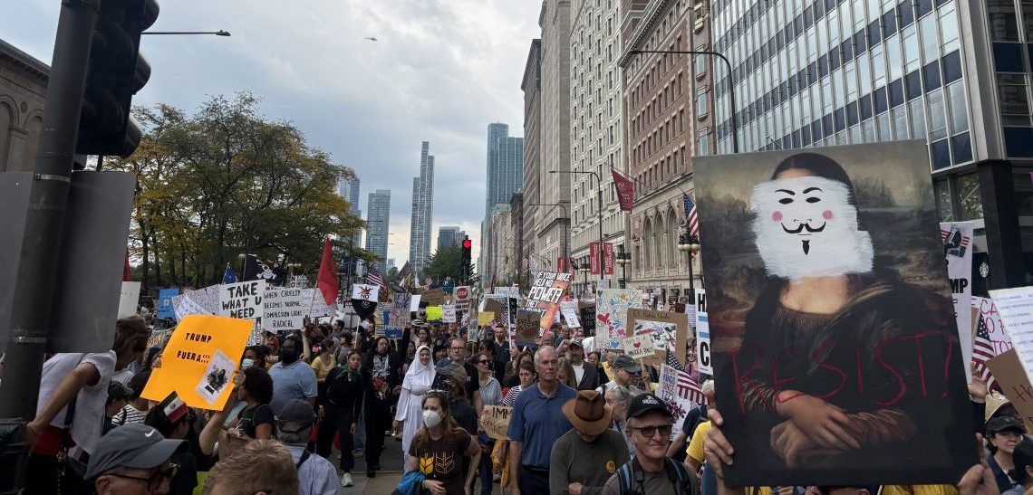 Thousands mobilize in Chicago, across Illinois to send a message: ‘No Kings’