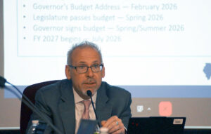 Illinois Education officials brace for lean fiscal year ahead