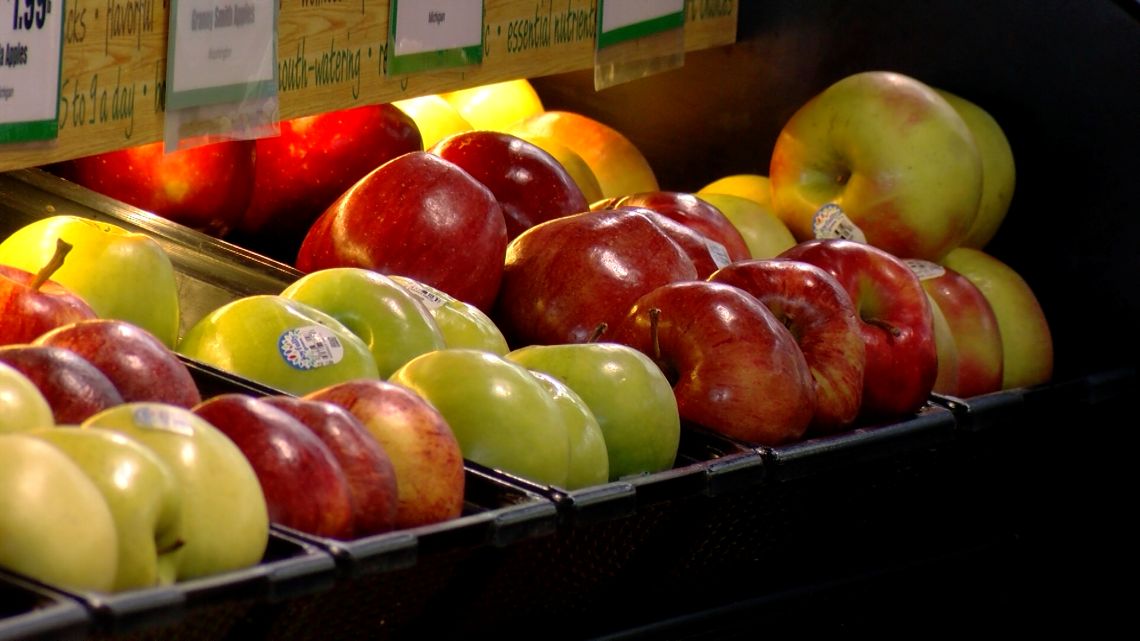 Trump administration ends reimbursements for Illinois food programs