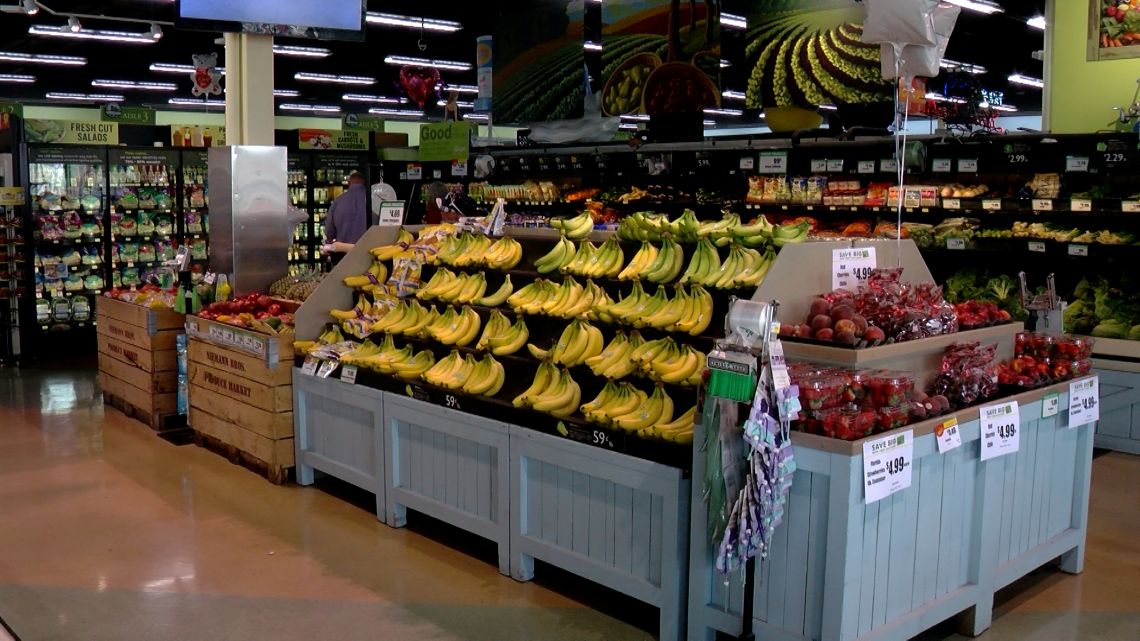 Federal food assistance changes threaten benefits for thousands of Illinoisans