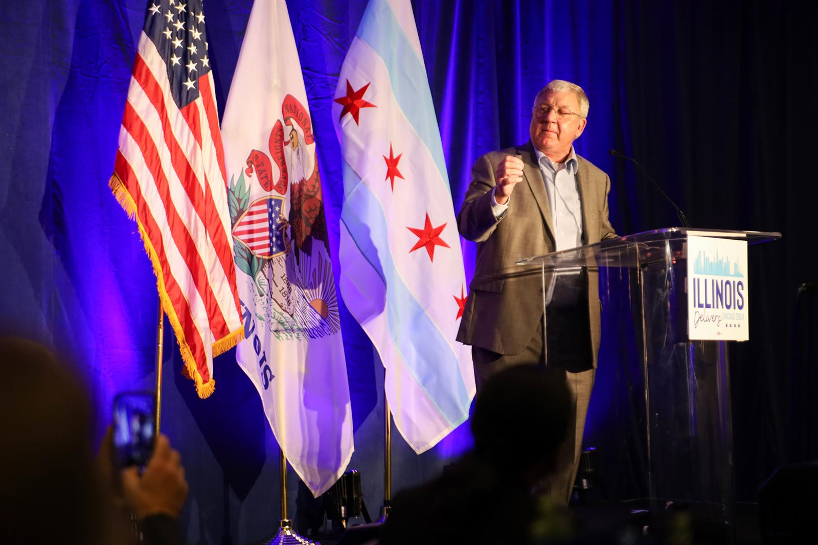 Amid a ‘really, really big week for labor,’ Illinois unions, Democrats held up as model
