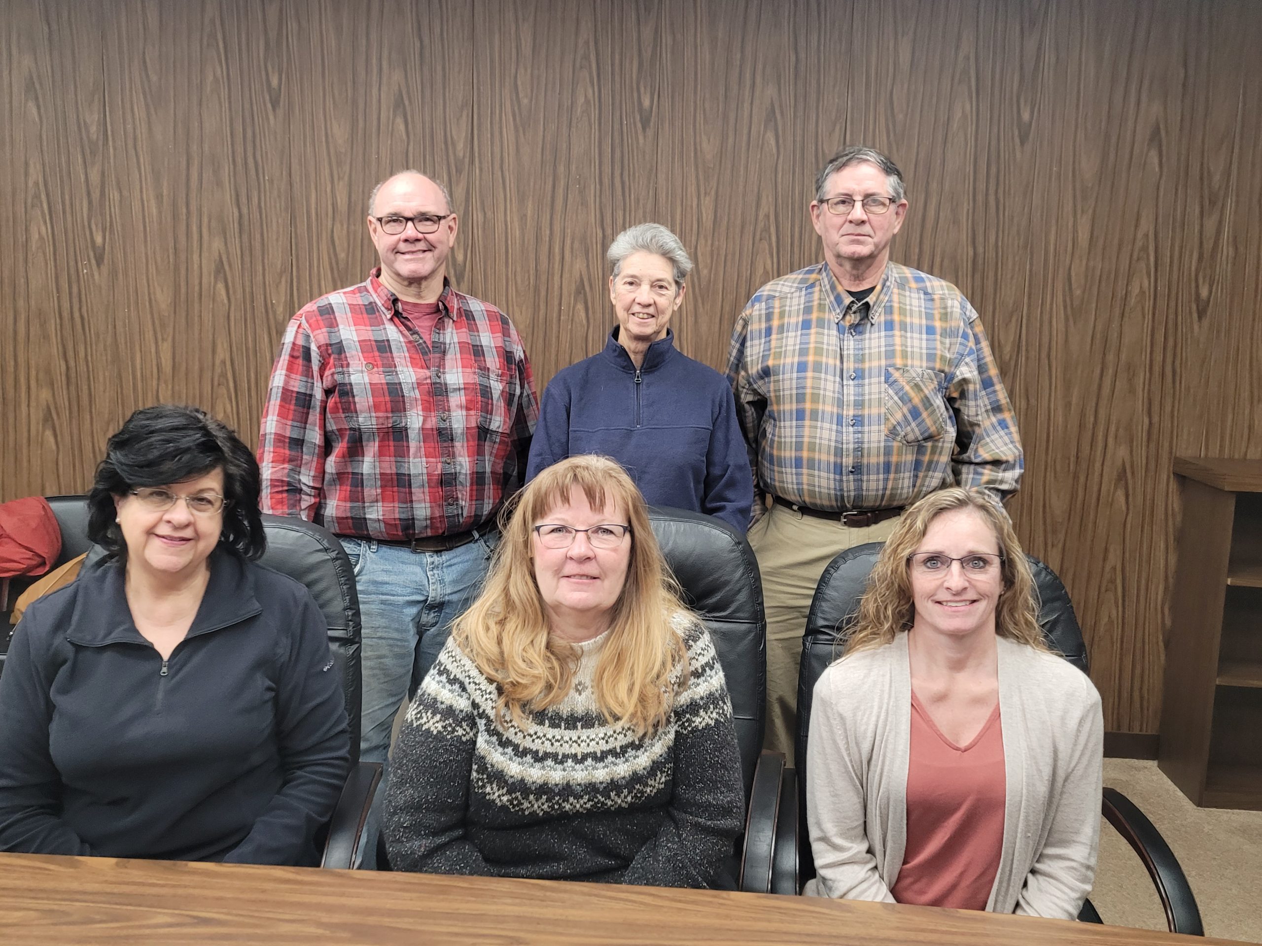The Will County Farm Bureau Foundation Board for 2023 is as follows (l to r): seated: Diane Tordai, Debbie Werner, Secretary, Kris Mulderink, Vice President. Back row: Jim Robbins, Treasurer, Rita Luedtke and Lyle Tewes, President.