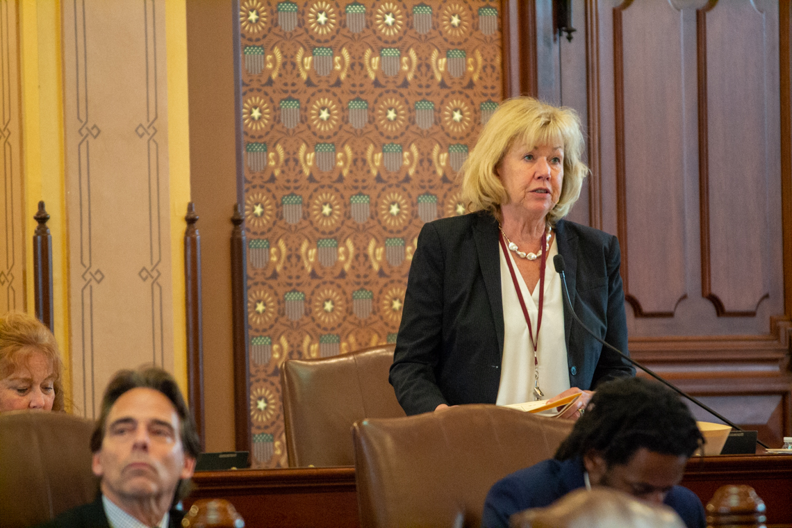 Bill establishes commission to increase communication on public health issues