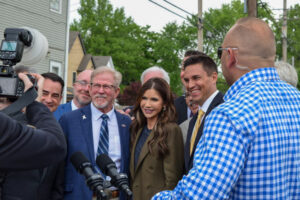 After fatal ICE shooting in Minneapolis, Illinois Democrats seek Kristi Noem’s impeachment