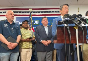 Texas Dems flee to Illinois to block redistricting vote