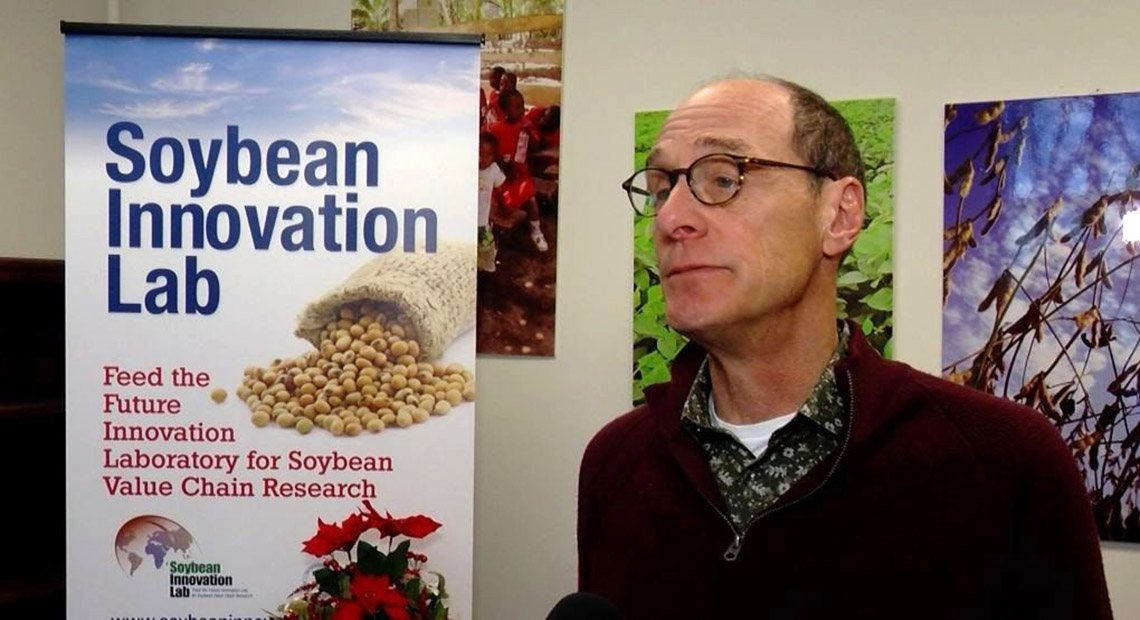 U of I soybean lab’s pending closure due to USAID cuts hinders global disease research