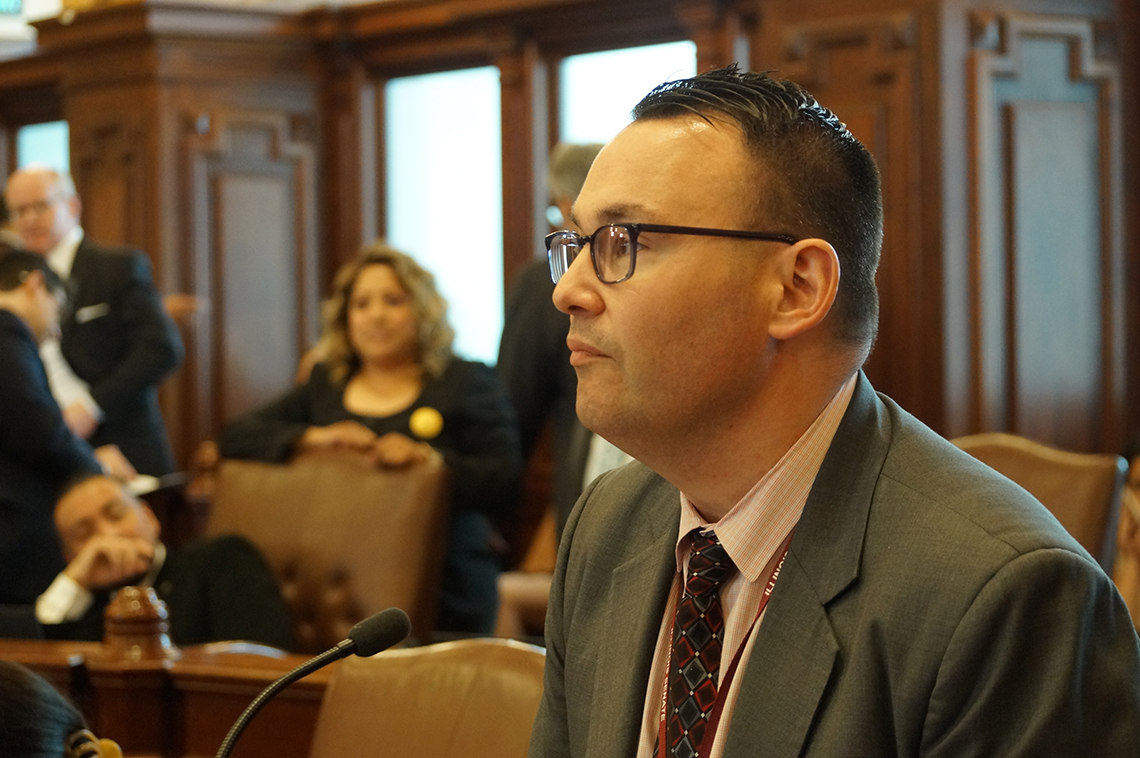 Lawmakers pass bills on AI community college instruction, food handling, school bus seat belts