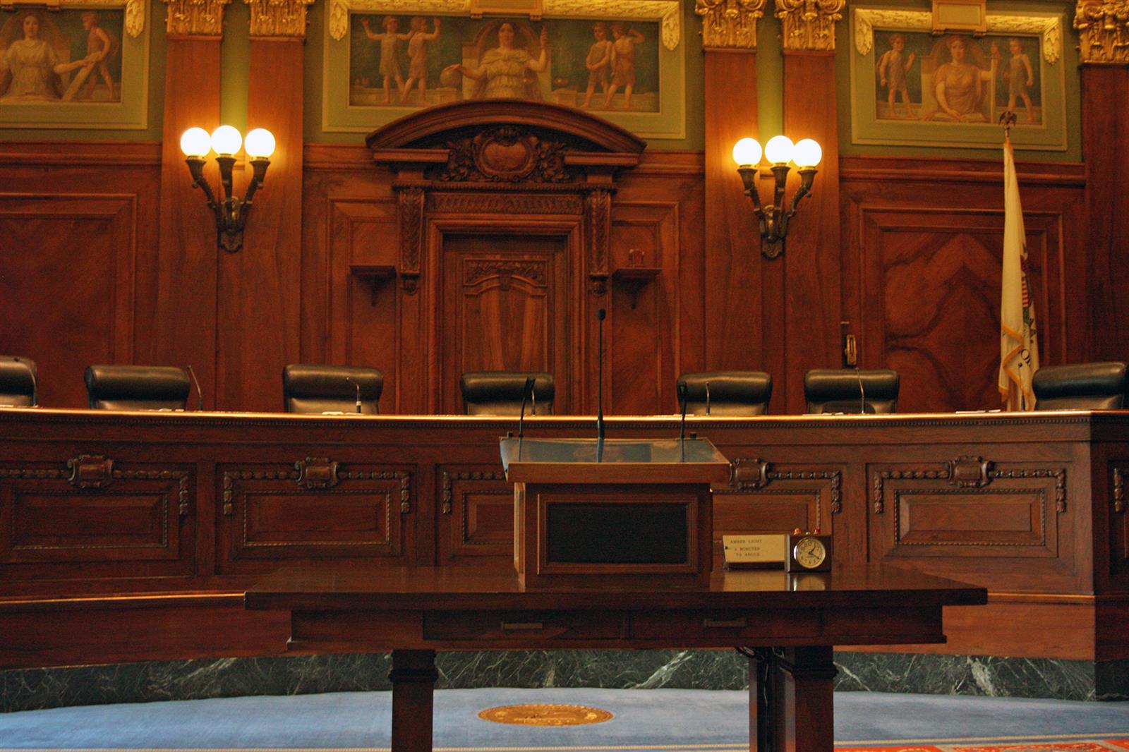 High court: Smell of burnt cannabis is not cause for warrantless vehicle search