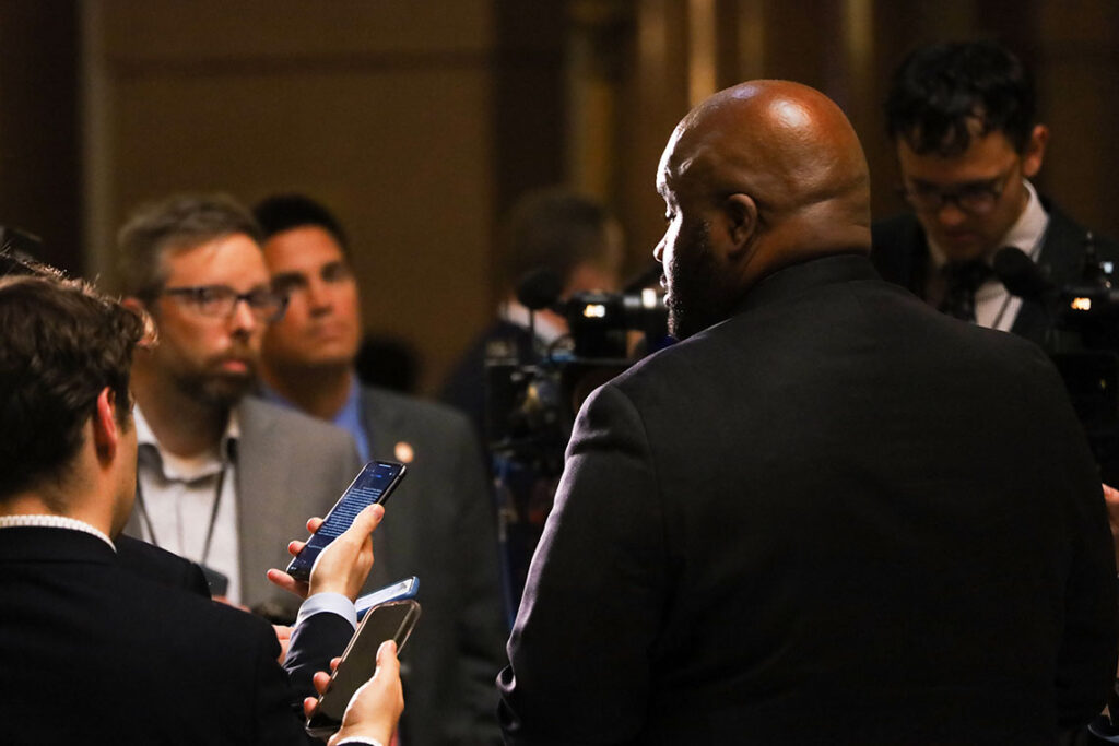 Lawmakers unveil $55B spending plan with just 1 day left to pass it