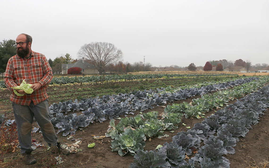 State grants allow small Illinois farmers to develop local food-sharing networks