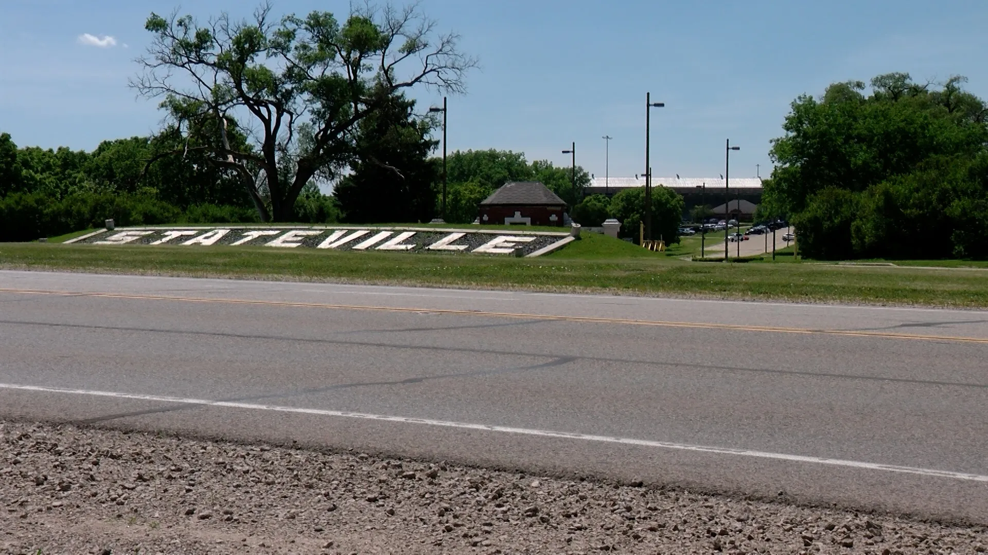 The grounds of Stateville Correctional Center are pictured in Crest Hill. (Capitol News Illinois file photo)