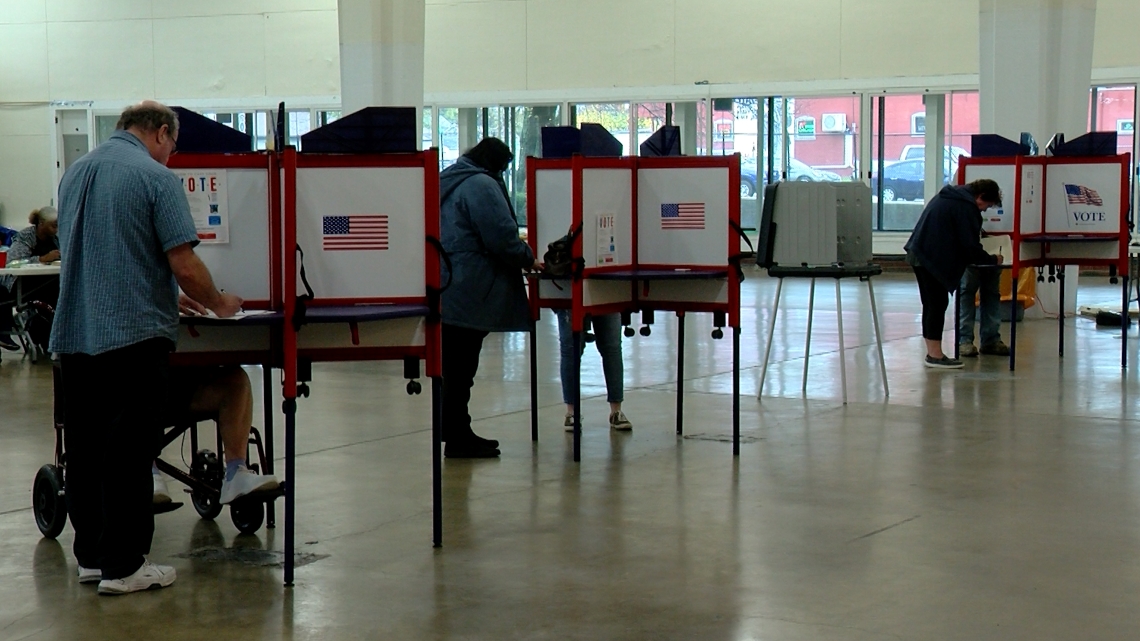Despite Trump order, Illinois won’t require voter proof of citizenship