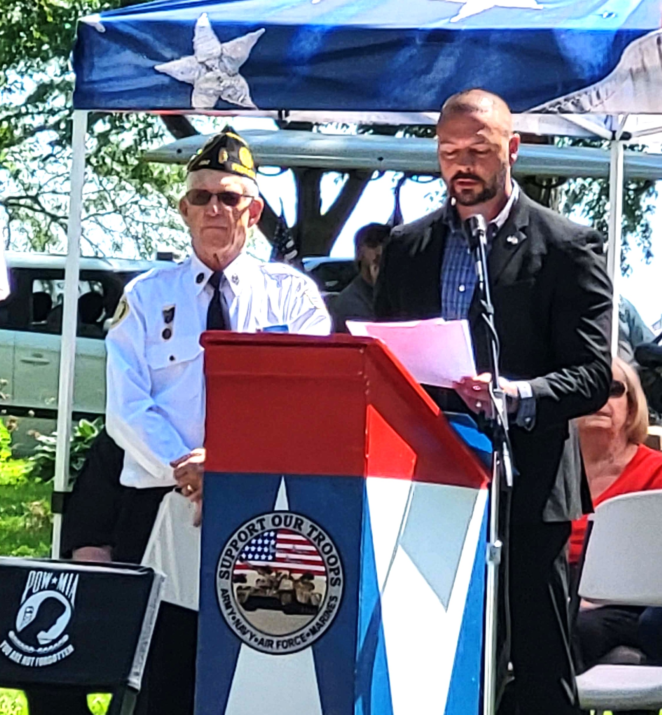 Peotone veteran Brian C. Thompson addresses the crowd at the Peotone American Legion Post 392 Ceremony. (Photo by Debbie Werner)