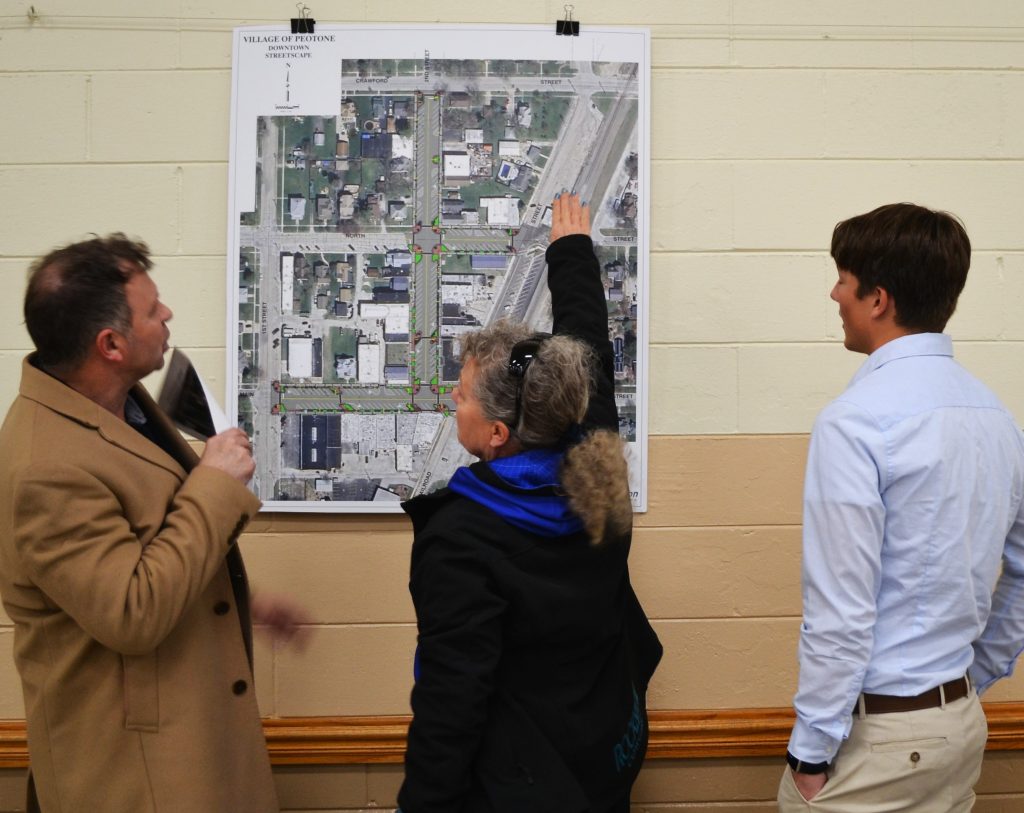 Upland Design staff explained plans for the wide-ranging Downtown Streetscape plan.